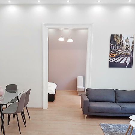 Akacfa 36 Budapest 91 Mt 3 Bedroom District 7 エクステリア 写真