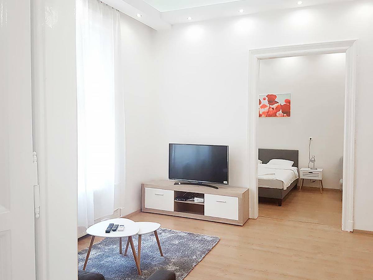 Akacfa 36 Budapest 91 Mt 3 Bedroom District 7 エクステリア 写真